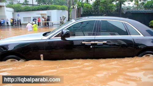 Cara Mengetahui Mobil Bekas Banjir